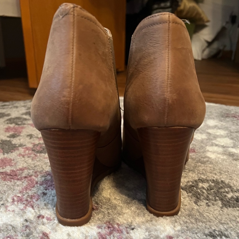 Audrey Brooke “Cindy” wedge bootie - Picture 5 of 6